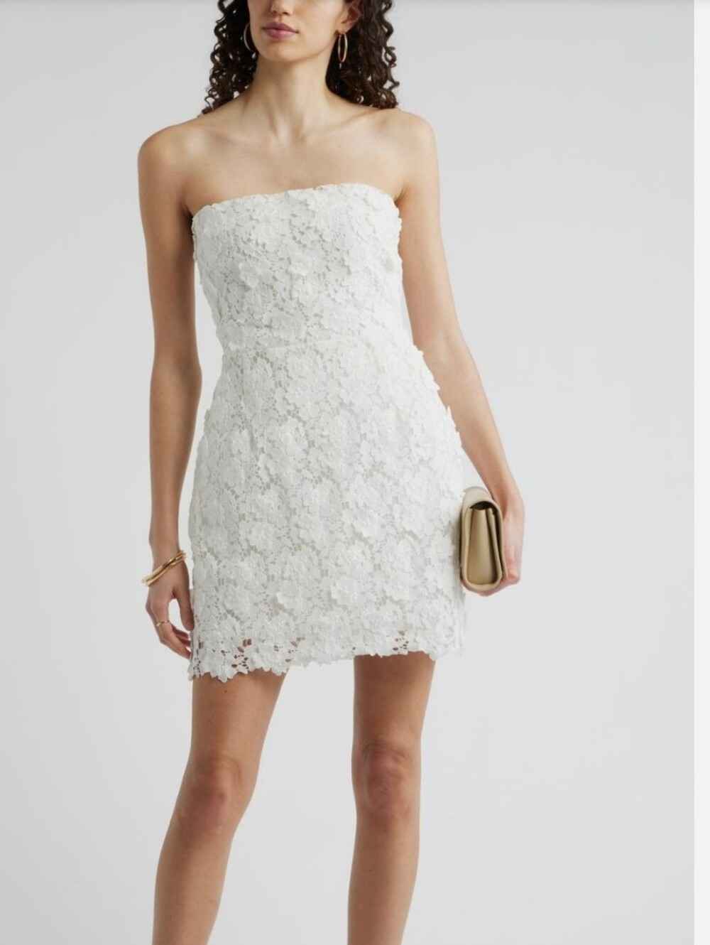 Chelsea 28 floral aplique Straples lace mini dress